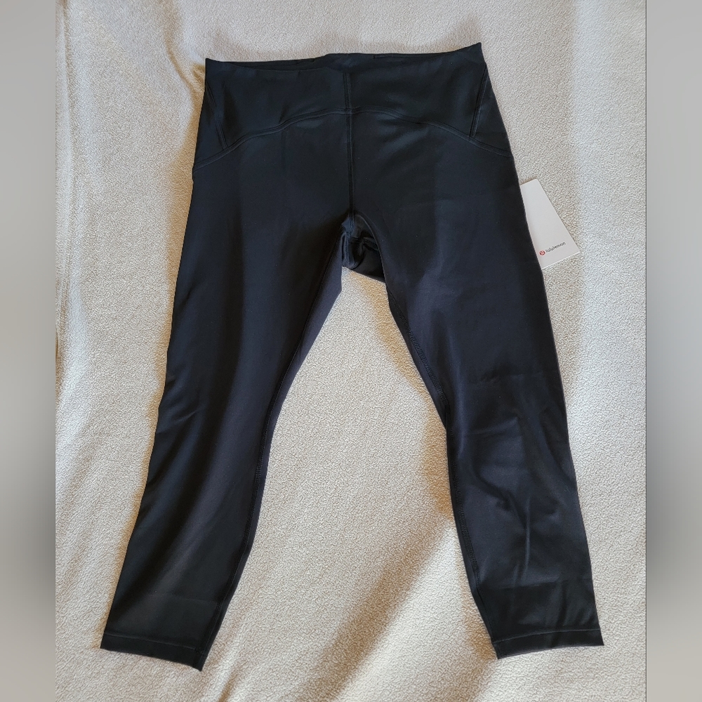 Lululemon size 16 black yoga pants NWT